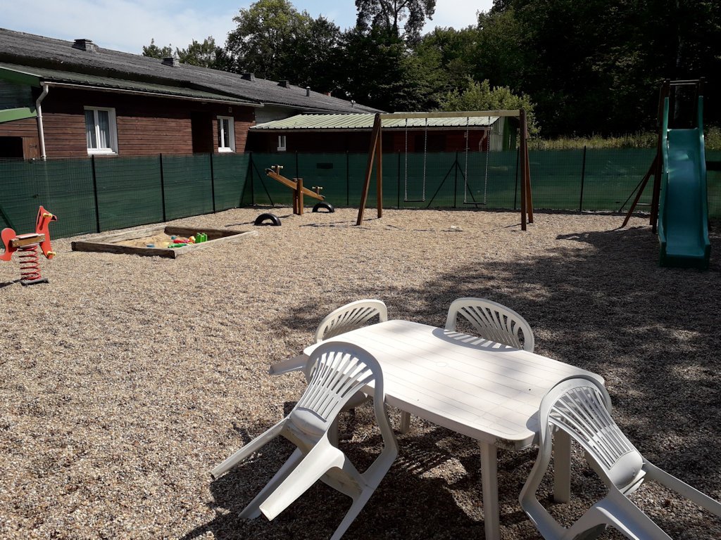 extérieur chalet - jeux pour enfants